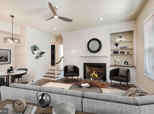 704-06 S Washington Sq APT 1R, Philadelphia, PA 19106