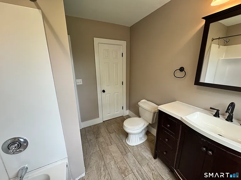 18 Spicer Ave — Photo 25
