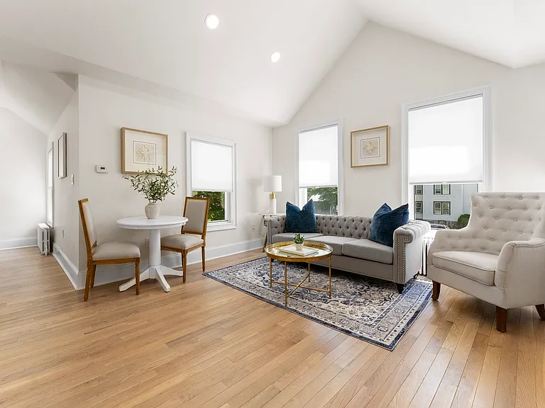 211 Union Ave #1 — Photo 1