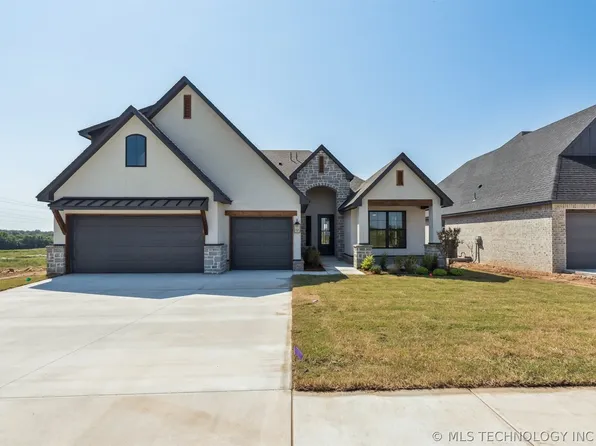 2722 E 134th Cir, Bixby, OK 74008