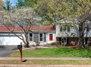 2658 Fanieul Hall Ct, Herndon, VA