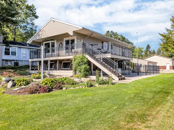 131 Ashworth Dr, Horton, MI 49246