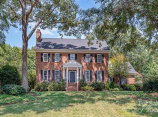 7301 Saint Clair Dr, Charlotte, NC 28270