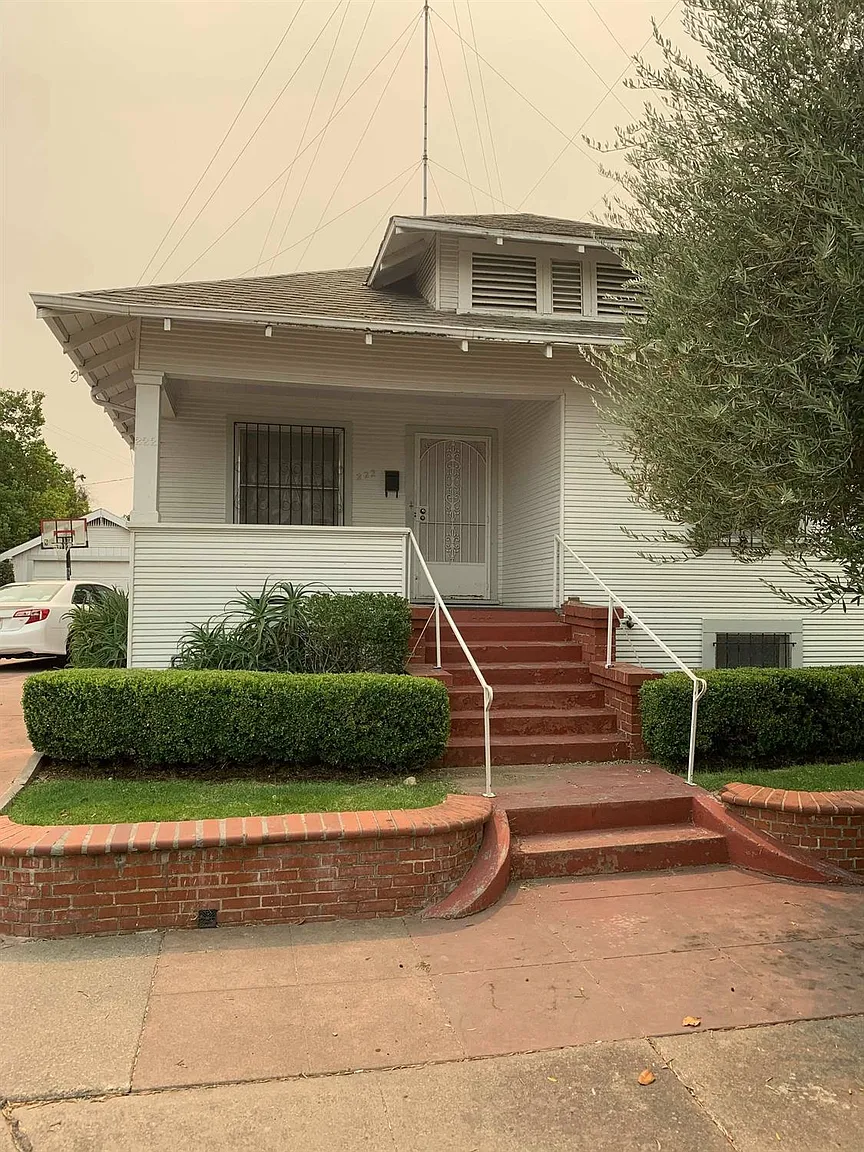 222 W Jackson St photo 1