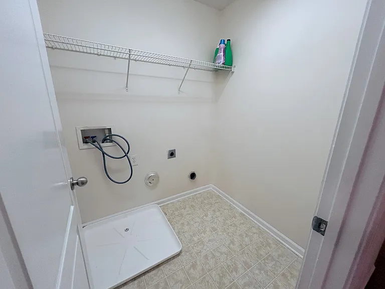 6523 Manitoba Ln — Photo 19
