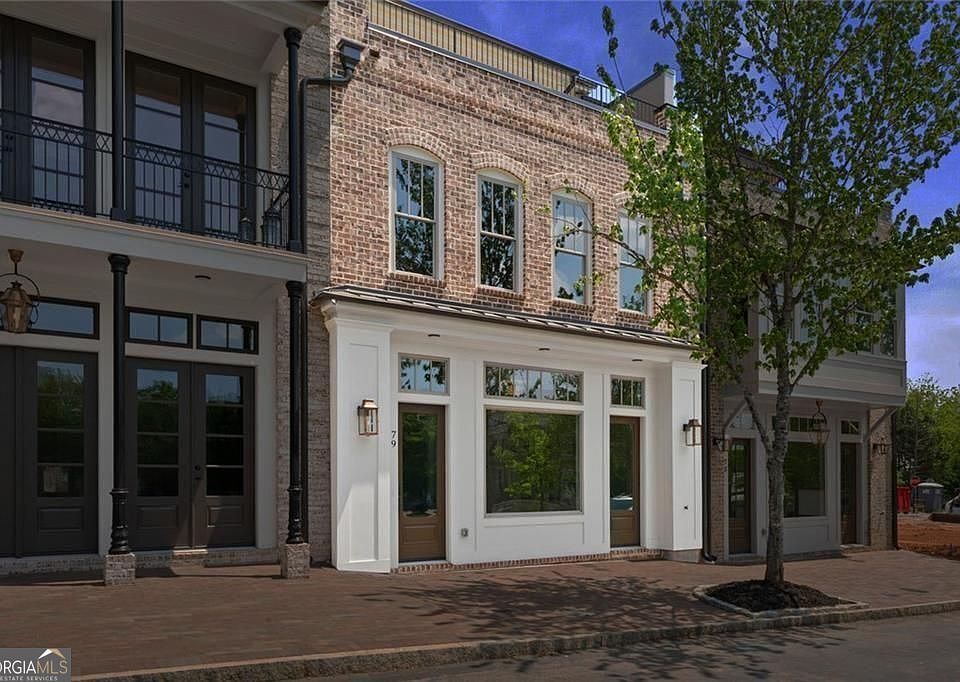 1st image of 79 Bourbon St #4