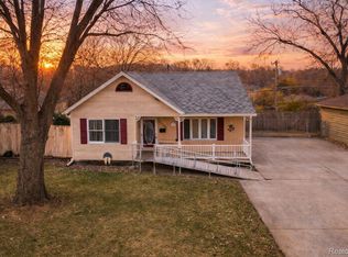 11788 Syracuse St, Taylor, MI 48180