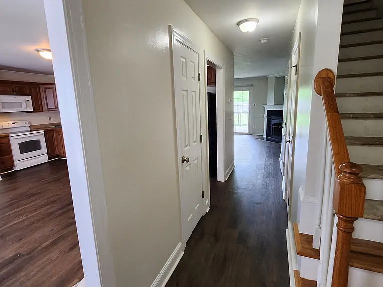 3920A Granada Dr — Photo 5