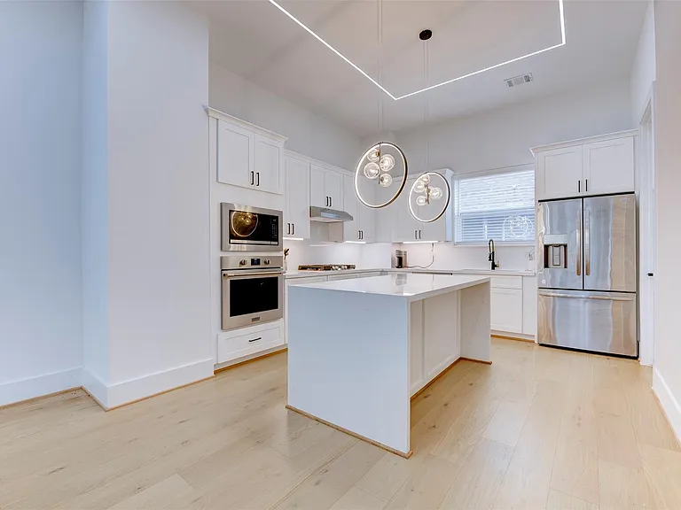 861 Fisher St #G — Photo 16