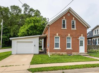 2735 Burden St, Dubuque, IA 52001