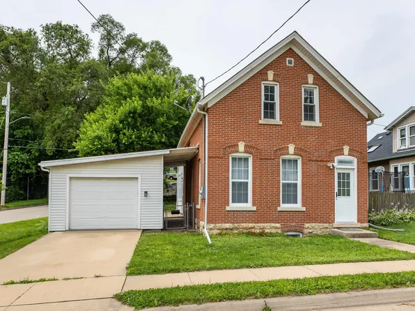 2735 Burden St, Dubuque, IA 52001