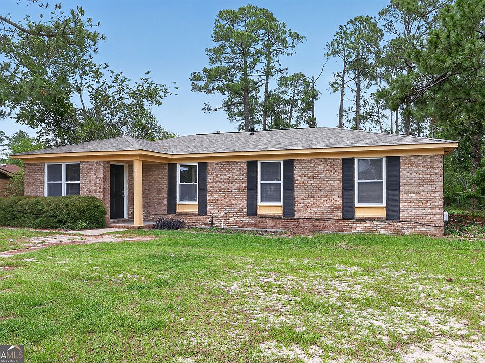 1st image of 3812 Fairington Dr