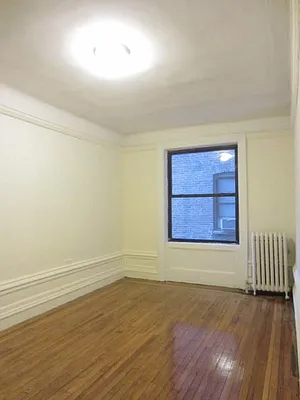 Rented by Bohemia Realty Group | media 12