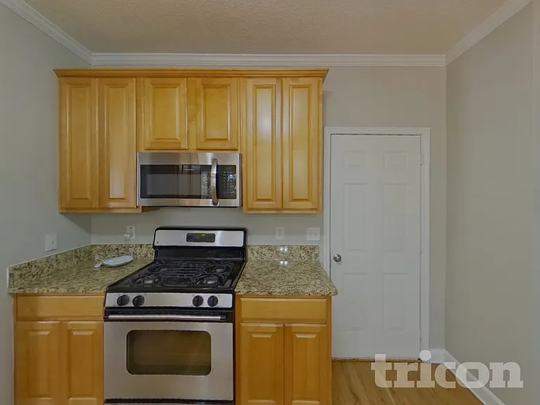 111 Beaverbrook Ln — Photo 5