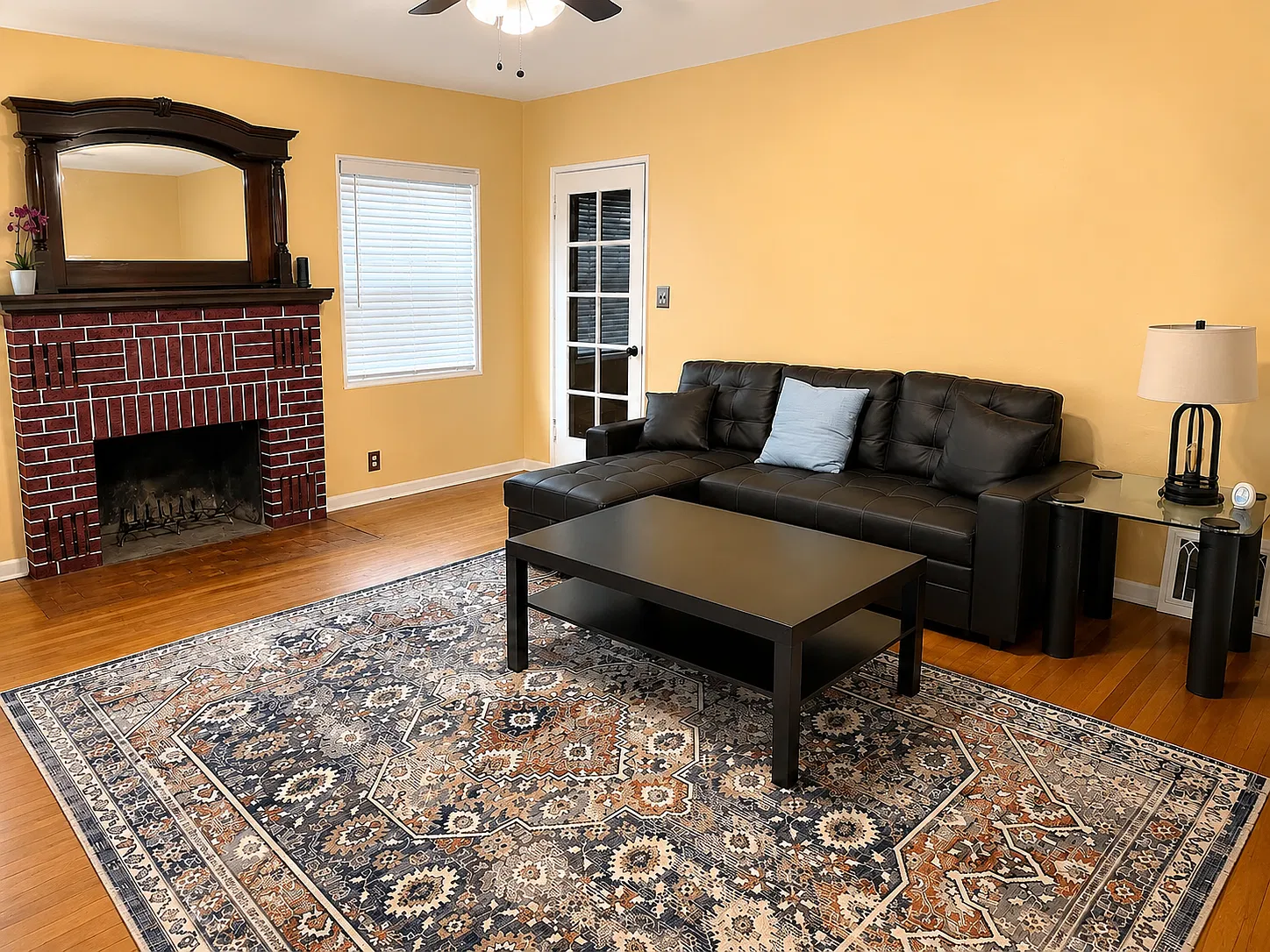 4 bed, 1358 sqft, $1,100 — Photo 3
