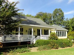 50 Pepperbox Ln, Port Haywood, VA 23138