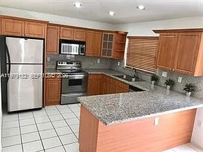NW 97th Pl — Photo 14