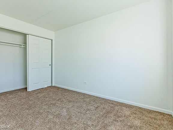 10 W 137th St Apartments Chicago Bedroom_04