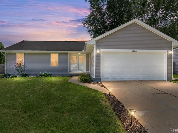 9255 Elaine Dr, Swartz Creek, MI 48473