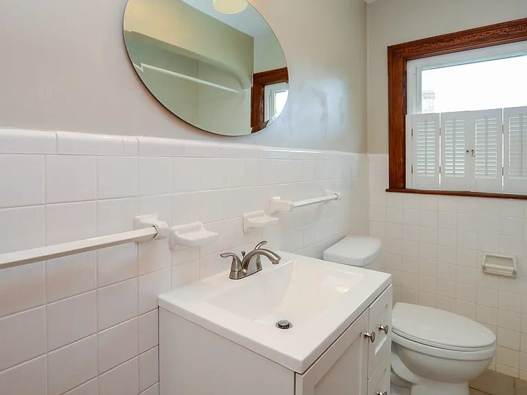 32 Gilman St #2 — Photo 16
