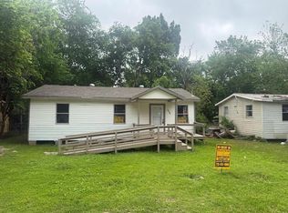 215 Blackshear St, Tomball, TX 77375