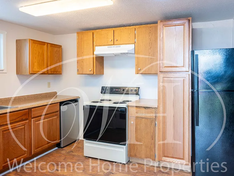 518 SE 12th St — Photo 5