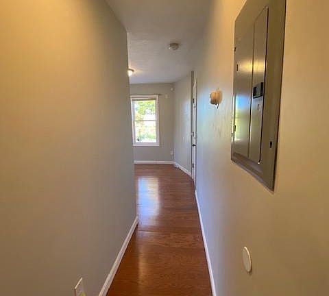 4th image of 27 Florence St #1R