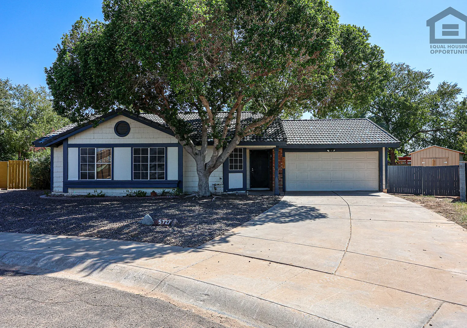 3Bed/2Bath House at 59th Ave/Union Hills! Ready for Immediate Move-In! — Photo 3