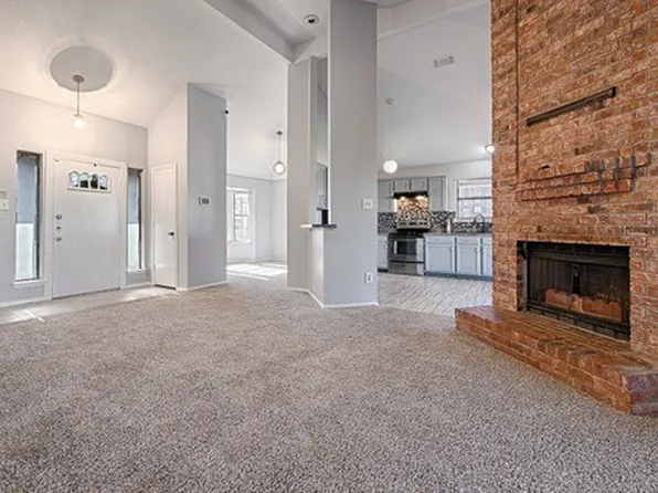 2608 Shasta Ct, Fort Worth, TX 76133