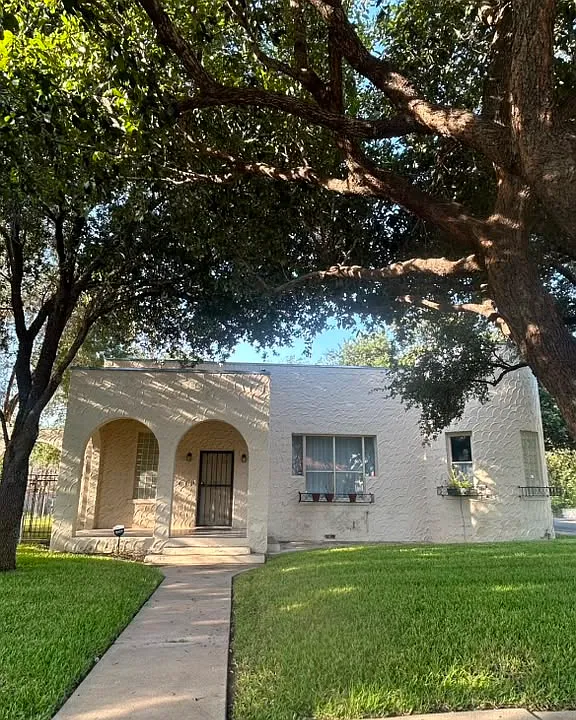 1501 Galveston St
