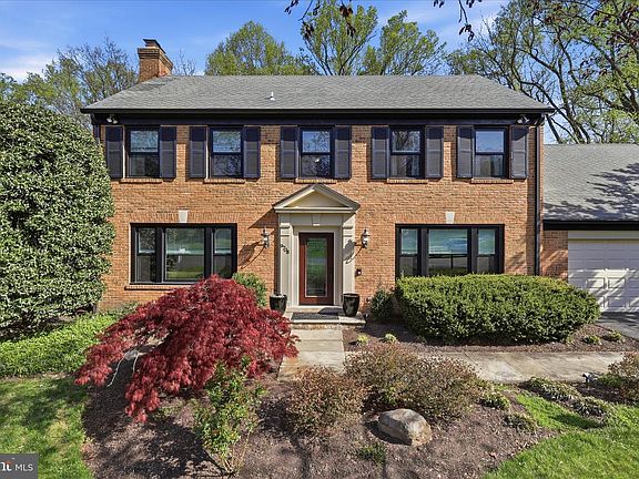 4th image of 9708 Spring Ridge Ln