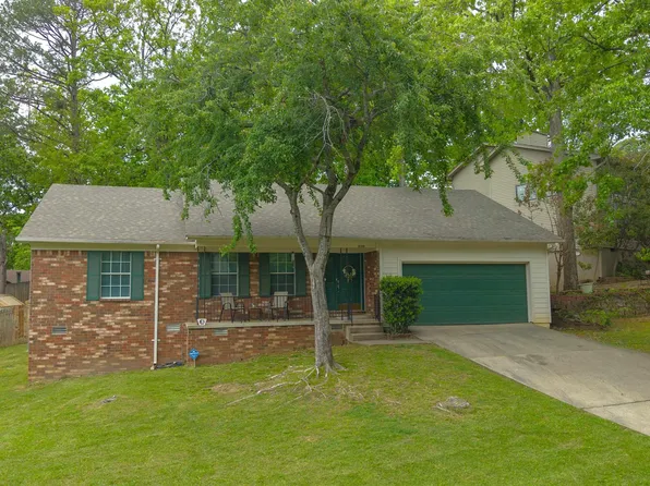 2120 Pear Orchard Dr, Little Rock, AR 72211