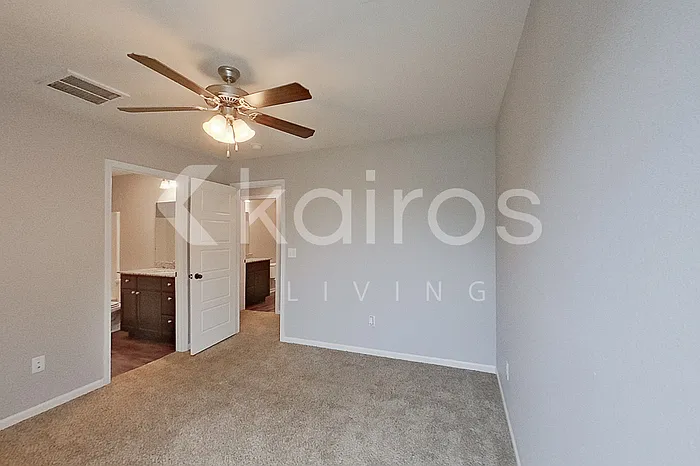 202 Fieldstone Cir — Photo 15