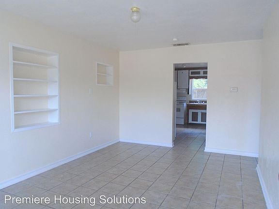 2nd image of 504 Granby St