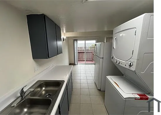 240 Holly St #11 — Photo 21