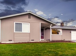 2410 Carpenter St, Mount Vernon, WA 98274