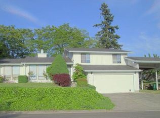 1802 NE 13th St, Renton, WA 98056