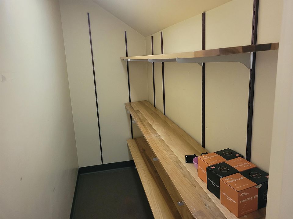 2nd image of 3001 Gettysburg Rd #209