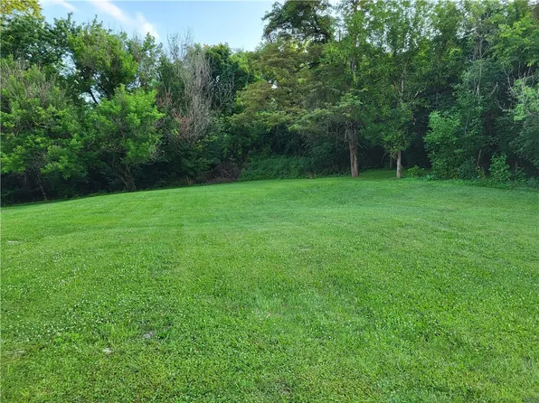 406 High Rd, Clairton, PA 15025