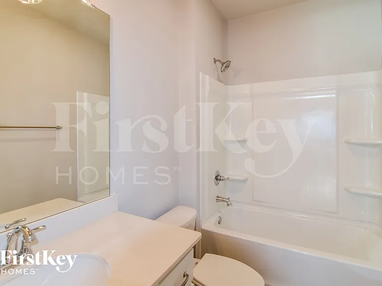 135 Avalon Way — Photo 12