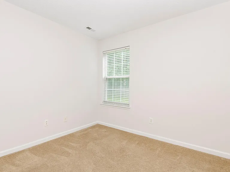 221 Adefield Ln — Photo 8
