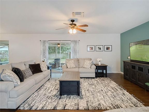 5th image of 3000 Clemwood St