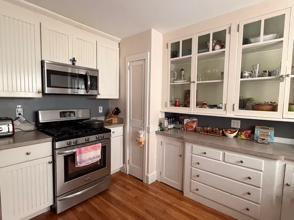 15 Frederick St #1, Belmont, MA 02478