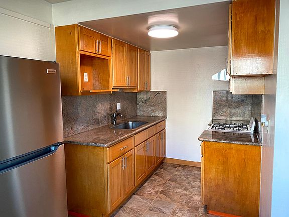 2nd image of 1349A Brunswick St #1