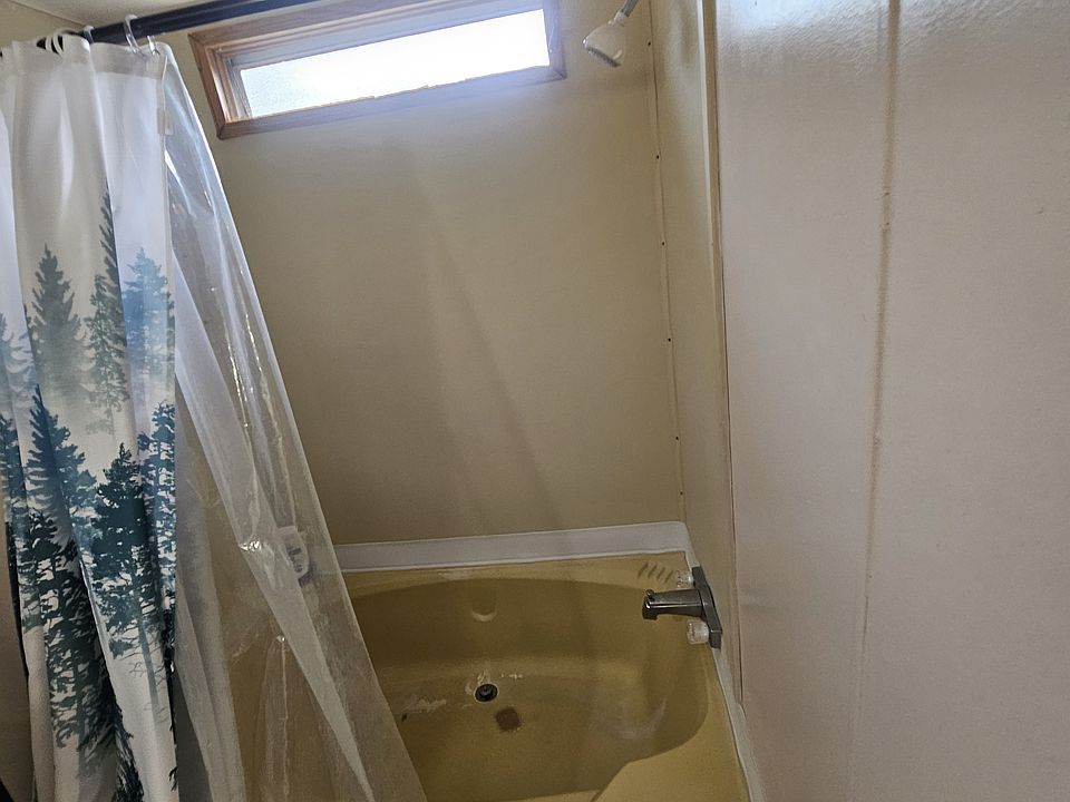 1st image of 302 Chapel St #302
