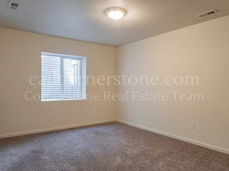 3305 Hollycrest Dr — Photo 28