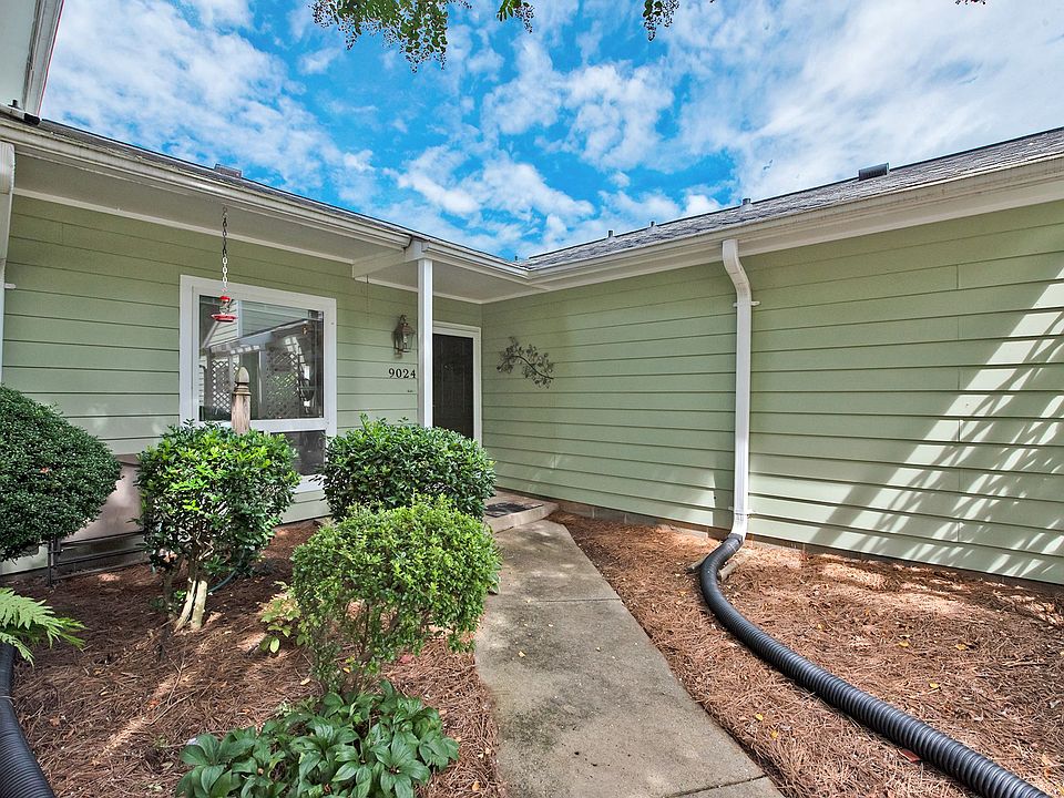 1st image of 9024 McAlpine Cove Ct