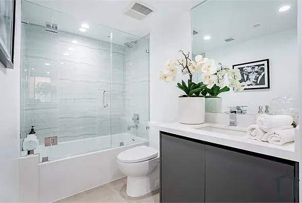 1846 N Cherokee Ave #202 — Photo 9