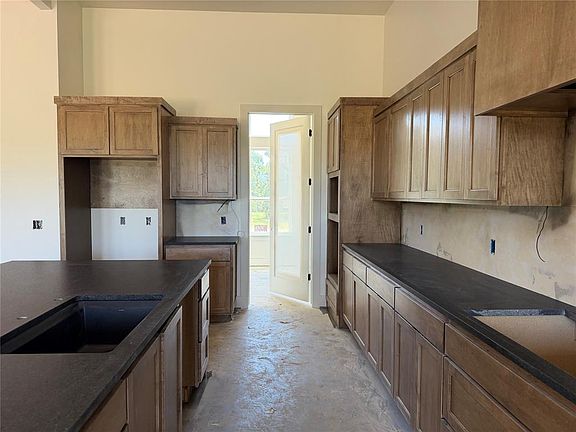 5th image of 14117 N Ridge Dr