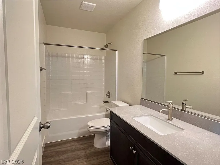 1421 Jules Ln — Photo 21